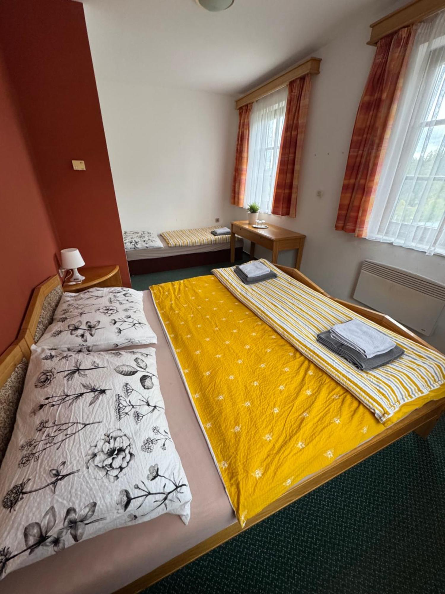 Lucni Dum Hotel Janske Lazne Room photo